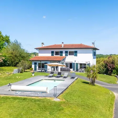Villa Joana - Piscine Grand Jardin 4 *